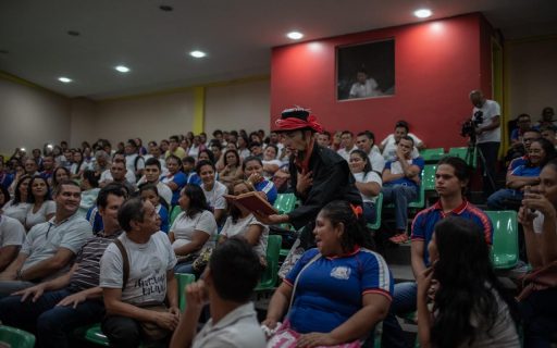 Amazônia das Palavras tem abertura marcada pela emoção em Manaus