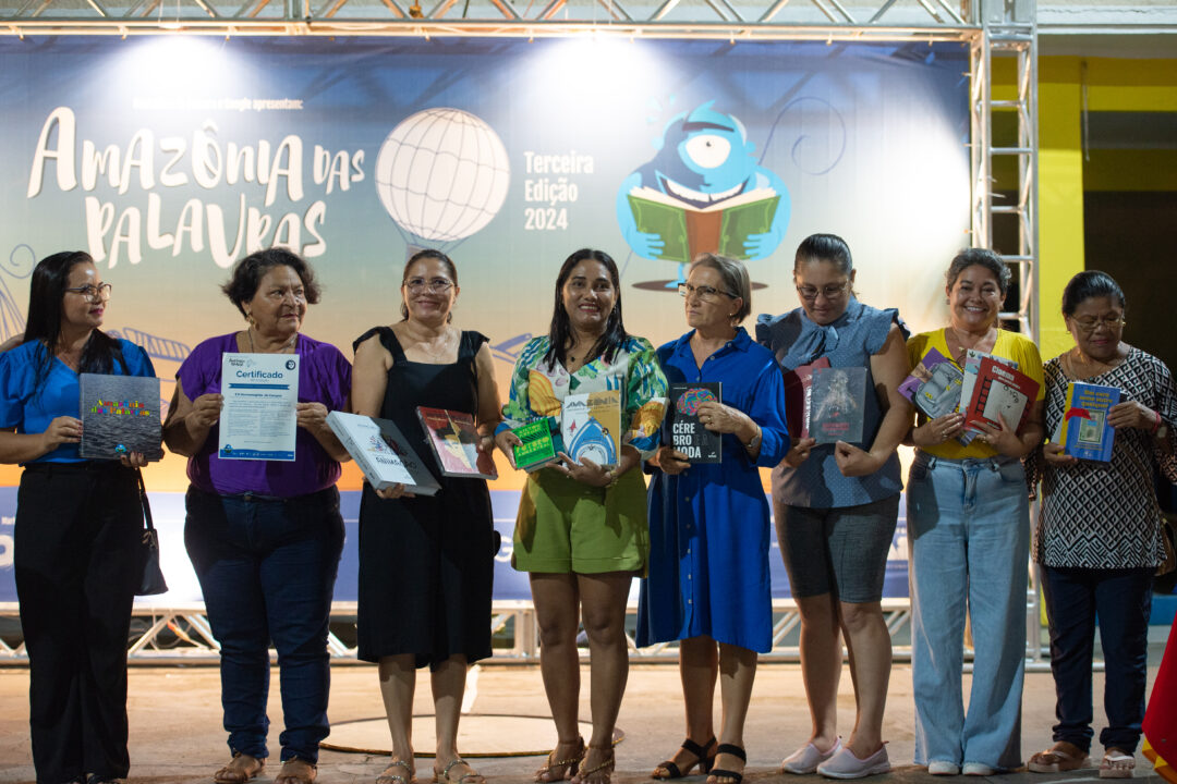 Amazônia das Palavras realiza doação de livros às bibliotecas escolares